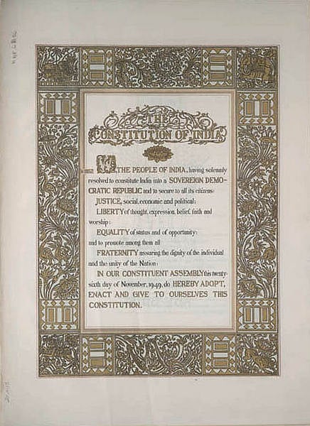 The original text of the Preamble and artwork of Beohar Rammanohar Sinha, before the 42nd Amendment of the Constitution
Photo : Wikimedia Commons