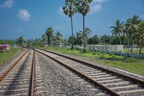 Jaffna railroad, Sri Lanka. Photo: Rajitha Ranasinghe / Flickr