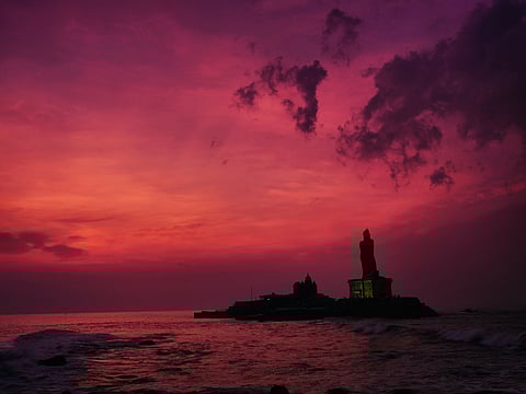 A statue of Tiruvalluvar at Kanniyakumari, Tamil Nadu. Meena Kandasamy’s The Book of Desire is not merely another addition to the countless translations of Tiruvalluvar’s classic Tirukkural. Instead, it rescues the text from patriarchal and often reductive interpretations. Photo: Flickr / Prabhu B Doss