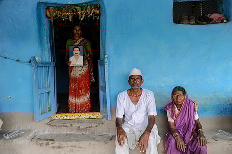 The family of a cotton farmer who died by suicide in the Vidarbha region of Maharashtra. The individual stories of farmers highlight the shifting contours of agrarian life, which resist simplistic readings of agrarian distress. Photo: Joerg Boethling / IMAGO