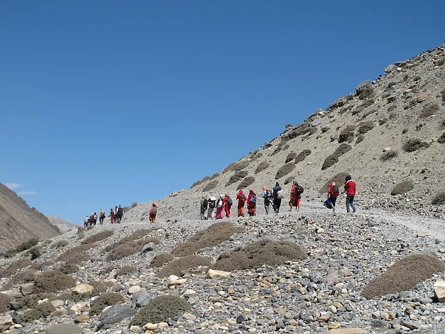 Pilgrims on trail to Muktinath.