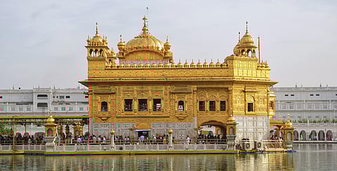 June marks the anniversary of Operation Blue Star, the Indian military action at the Golden Temple, the holiest Sikh shrine, in 1984. Looking back, how do we describe this action, and what meaning do we attach to it? (This featured image was added online in 2024, and did not appear in the original print publication.) Photo: Wikimedia Commons / Shagil Kannur