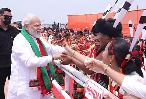 पीएम नरेंद्र मोदी ने कार्बी पहाड़ियों में किया शांति मंत्र का जाप