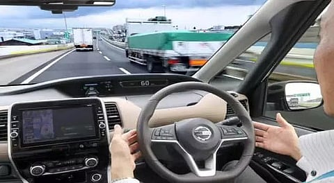 अंतरराष्ट्रीय ड्राइविंग परमिट के लिए नागरिकों को सुविधा प्रदान करने वाली अधिसूचना