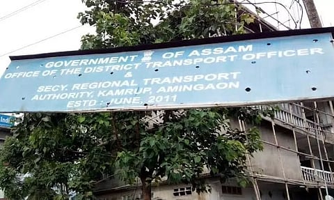 गुवाहाटी: परिवहन विभाग ने अनियमितताओं का पता लगाने के बाद डीटीओ कार्यालय को कारण बताओ नोटिस भेजा