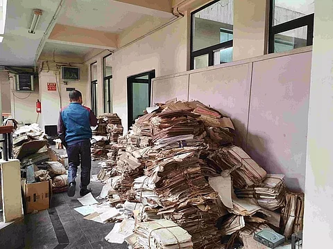 सभी पुरानी फाइलें जिनकी कोई प्रासंगिकता नहीं है, वे संग्रह में जाएंगी
