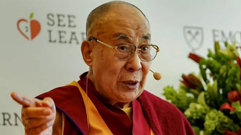 तिब्बती आध्यात्मिक नेता दलाई लामा के महीने भर के लद्दाख प्रवास के बाद दिल्ली वापसी