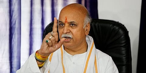 भारतीय डॉक्टर प्रवीण तोगड़िया का कहना है कि गुजरात में बीजेपी की रिकॉर्ड जीत के सूत्रधार हिमंता हैं