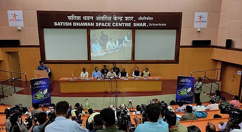 भारत की पहली निजी अंतरिक्ष परियोजना ने उड़ान भरी