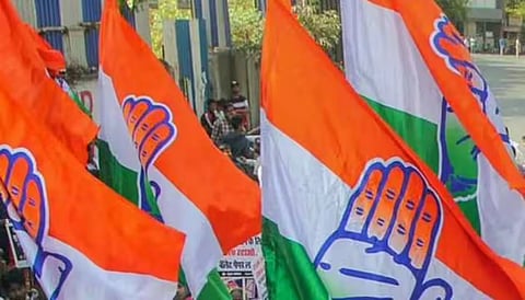 नागालैंड समाचार:
नागालैंड में कांग्रेस उम्मीदवार सत्तारूढ़ एनडीपीपी उम्मीदवार से आगे चल रहे हैं