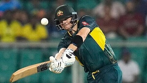 स्मिथ, ज़म्पा घर लौटे