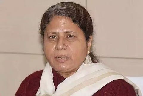 गांवों का स्थानांतरण अस्थायी: वित्त मंत्री अजंता नियोग