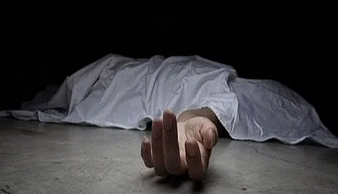 असम के रंगिया में दंपत्ति ने ट्रेन के आगे कूदकर की आत्महत्या