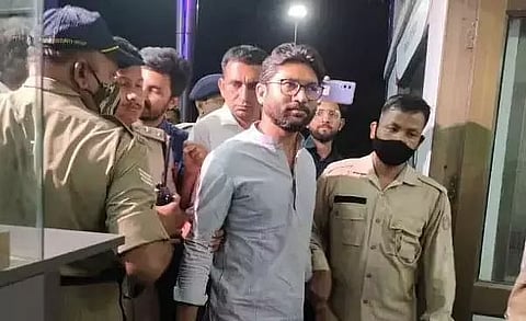 पीएम के खिलाफ टिप्पणी: गुजरात के विधायक जिग्नेश मेवाणी कोकराझार लाए गए