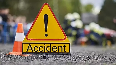 गुवाहाटी: कार दुर्घटना में दंपत्ति की मौत, बेटी घायल
