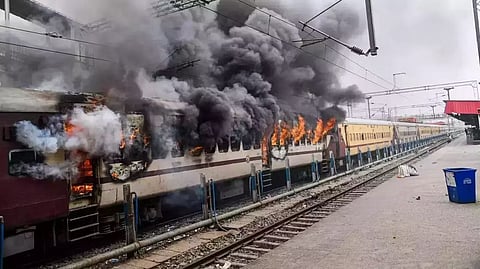 अग्निपथ विरोध से भारतीय रेलवे को हुआ 259.44 करोड़ रुपये का नुकसान: अश्विनी वैष्णव