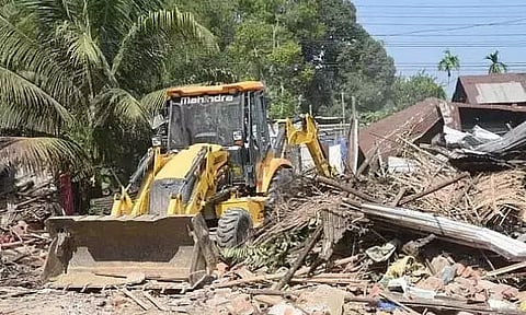 बटाद्रवा थान के पास 24 घंटे के भीतर व्यापक निष्कासन अभियान!