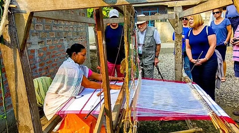 भारतीय बुनकर गठबंधन असम की प्राचीन परंपरा को आगे ले जाने में कार्यरत