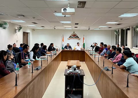 अरुणाचल प्रदेश: लापता पर्वतारोहियों के परिवार हड़ताल खत्म करने पर सहमत