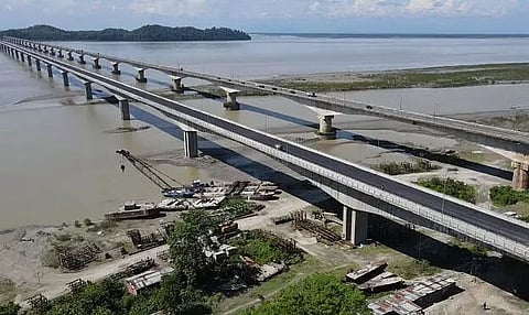 ब्रह्मपुत्र पर पुल अगस्त तक बनकर तैयार होगा