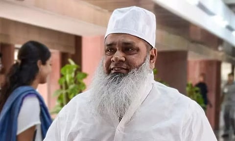 गुवाहाटी कोर्ट ने पुलिस को एआईयूडीएफ प्रमुख बदरुद्दीन अजमल के खिलाफ शिकायत दर्ज करने का आदेश दिया