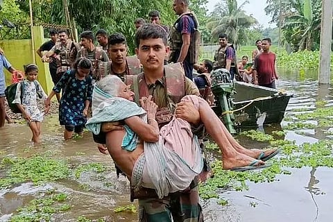 असम बाढ़: भारतीय सेना पूरे राज्य में बचाव कार्यों में लगी हुई है