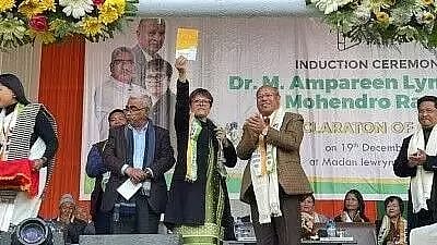 मेघालय में कांग्रेस के दो विधायक सत्तारूढ़ नेशनल पीपुल्स पार्टी में शामिल हुए