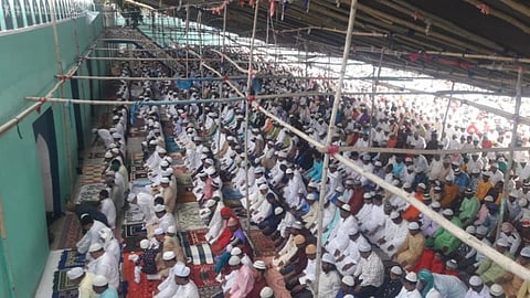 पूरे देश के साथ राज्य के विभिन्न स्थानों में हर्षोल्लास से मनी ईद