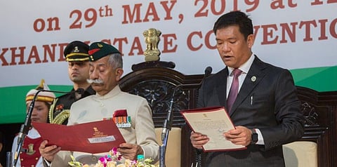 पेमा खांडू ने अरुणाचल प्रदेश के मुख्यमंत्री पद की शपथ ली