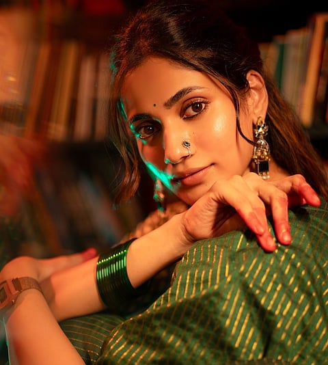 Actress Losliya Latest Album