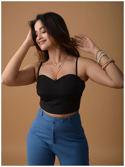 Kaavya Arivumani album