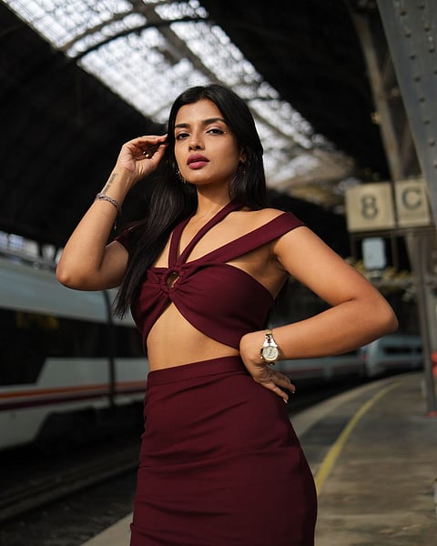 Actress Ashna Zaveri Latest Click