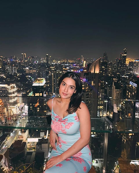 Actress Saniya Iyappan facts and pics