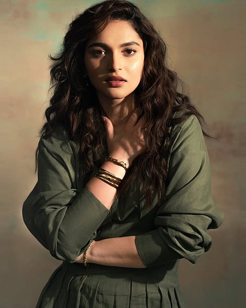 Actress Kayadu Lohar facts and pics