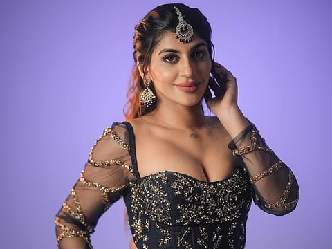 Actress Yashika Aannand Latest Clicks