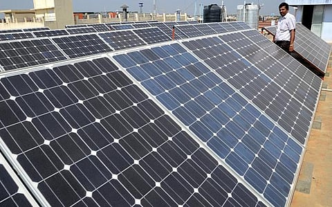 சூரிய மின்னாற்றல்: தில்லி மெட்ரோ தீவிரம்