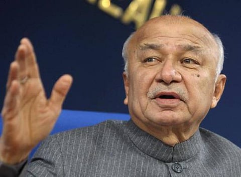 ஆதர்ஷ் முறைகேட்டில் ஷிண்டேவுக்கு தொடர்பில்லை: சிபிஐ நற்சான்று