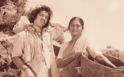 ரஜினிக்கு 2,500 கமலுக்கு 27,000 !