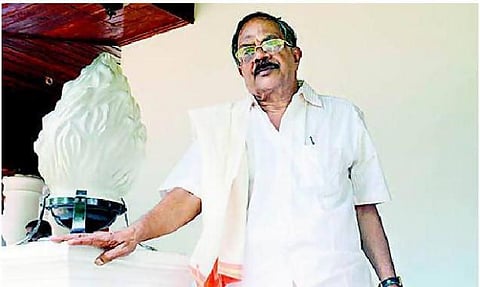 மதத்தின் கூண்டுகள்