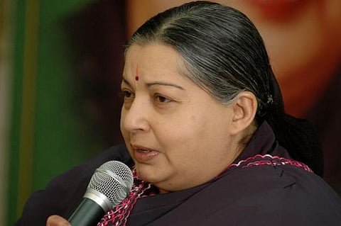 ரயில் கட்டண உயர்வைத் திரும்பப் பெறுக: ஜெயலலிதா வலியுறுத்தல்