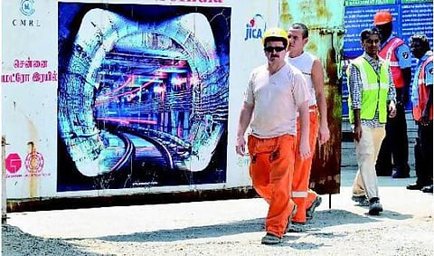 சென்னை டீயை விரும்பும் மெட்ரோ ரயில் ரஷியர்கள்