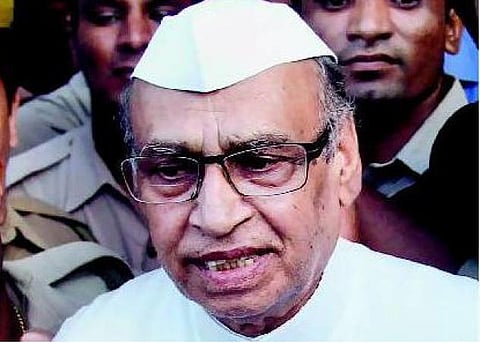 காங்கிரஸ் எம்.பி. மசூத் தகுதி நீக்கம்