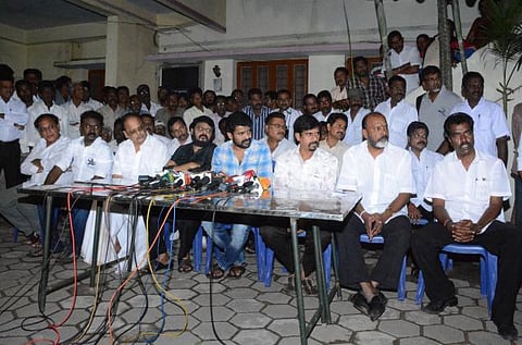 பெப்ஸி அமைப்பினர் முதல்வரை சந்திக்க முடிவு!