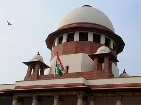 தீண்டத் தகாதவர்களாக நடத்தப்படும் திருநங்கைகள் - உச்சநீதிமன்றம் வேதனை