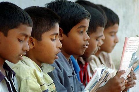 தமிழகத்தில் புதிதாக 356 சி.பி.எஸ்.இ. பள்ளிகள் - அரசு பள்ளிகள் பாதிக்கும் அபாயம்