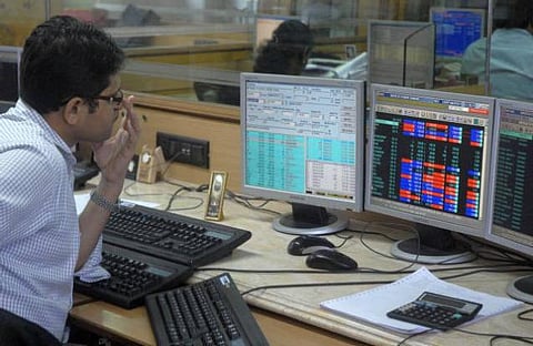 சென்செக்ஸ் 21,000 புள்ளிகளை கடந்து புதிய சாதனை