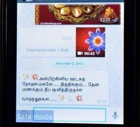 தீபாவளி வாழ்த்து: எஸ்.எம்.எஸ்-ஐ வீழ்த்திய வாட்ஸ்-ஆப்