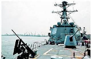 சென்னை அருகே நடுக்கடலில் இந்திய - அமெரிக்க கடற்படை கூட்டுப் பயிற்சி