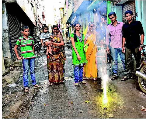 பட்டாசு ஒலி, காற்று மாசு: சென்னையில் திருவல்லிக்கேணி முதலிடம்