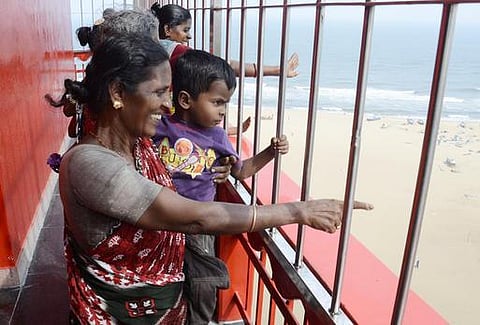 சென்னை கலங்கரை விளக்கம்: இன்று முதல் அனுமதி